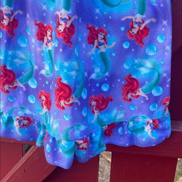 🌈 Disney Princess Arial Nightgown Sz 2T Bubbles Pjs - Picture 3 of 6